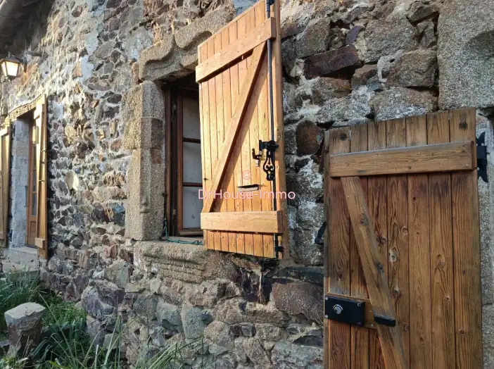 Maison 5 pièces de 89 m² - Saint-Fraimbault-de-Prières (53300)