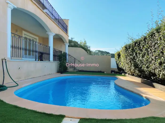 Image des la section Servies