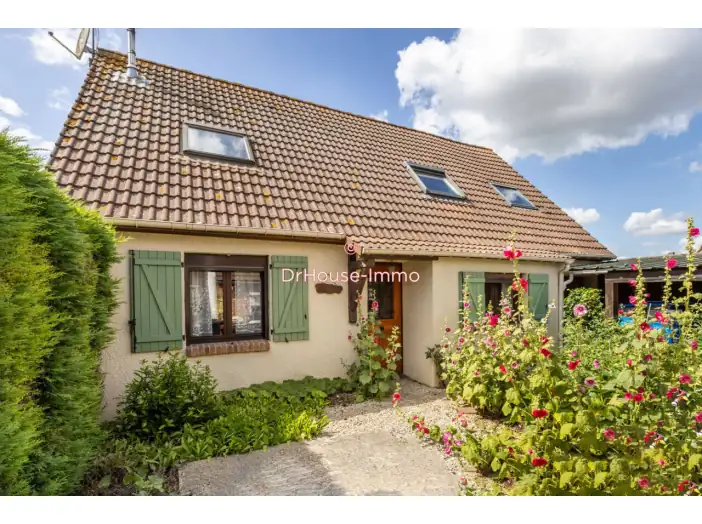 Maison 5 pièces de 145 m² - Baisieux (59780)