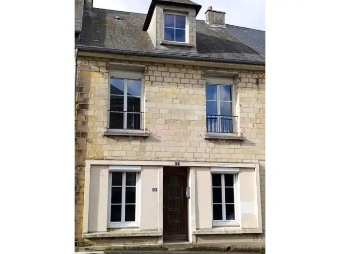 Maison 5 pièces de 89 m² - Caumont-l'Éventé (14240)