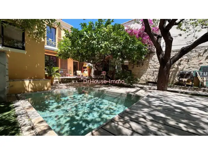 Image des la section Servies