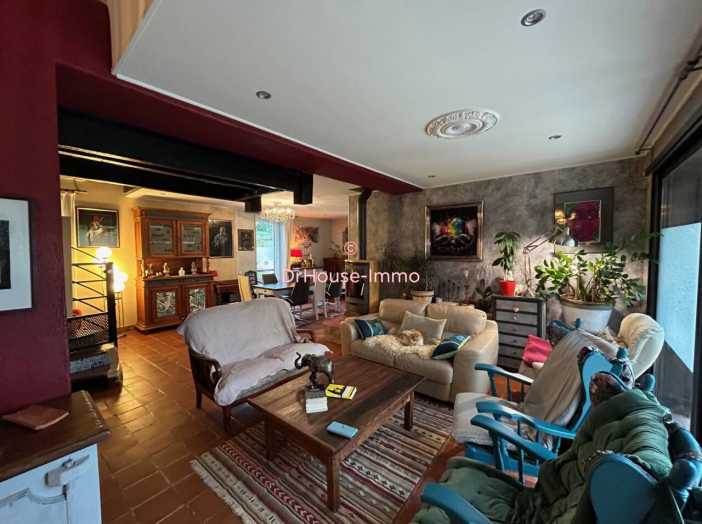 Maison de 232m² - 9 pièces