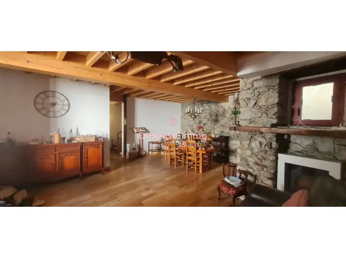 Maison 9 pièces de 148 m² - Argelès-Gazost (65400)