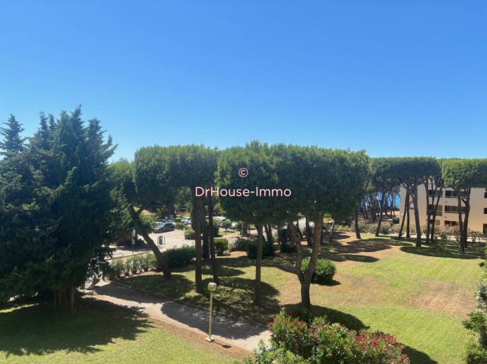 Appartement 1 pièce de 31 m² - Six-Fours-les-Plages (83140)