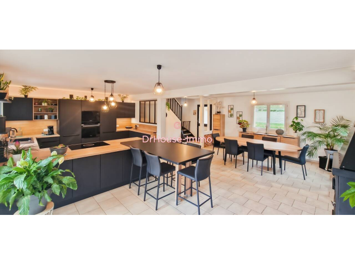 Maison de 164m² - 9 pièces