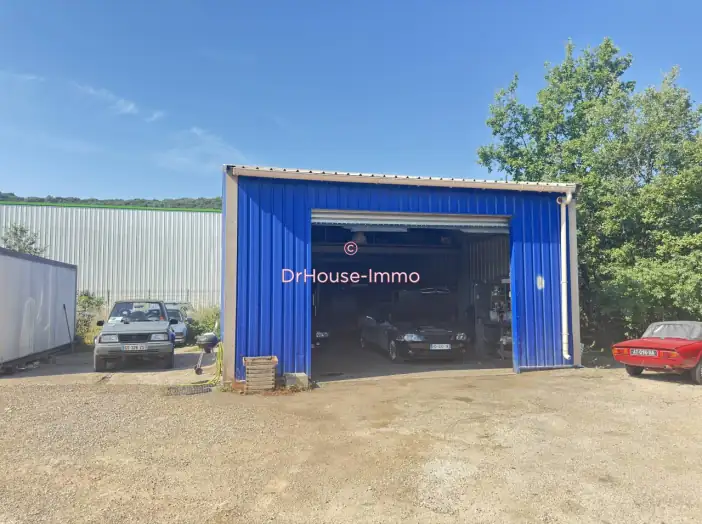 Local d'activités 2 pièces de 120 m² - Brignoles (83170)