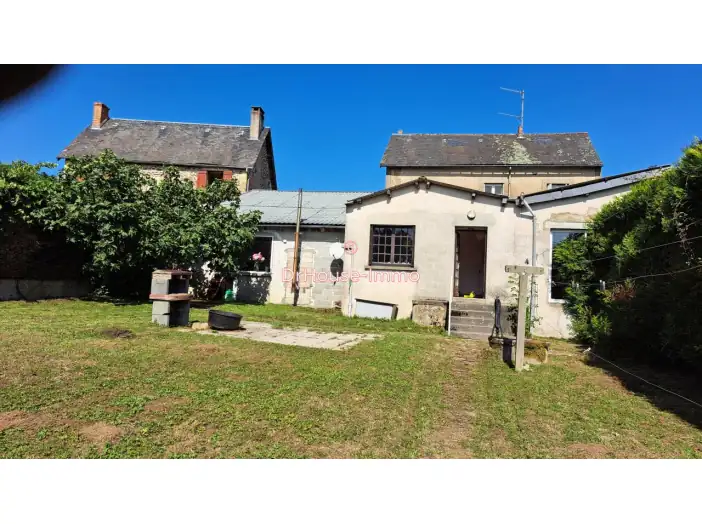 Maison 9 pièces de 100 m² - Payzac (24270)