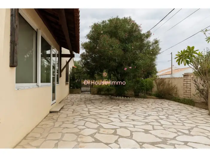 Maison 5 pièces de 134 m² - Marignane (13700)