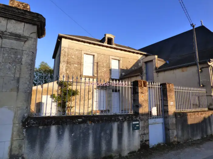 Maison 3 pièces de 74 m² - Châtellerault (86100)