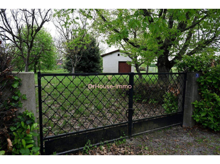 Terrain de 1760m²