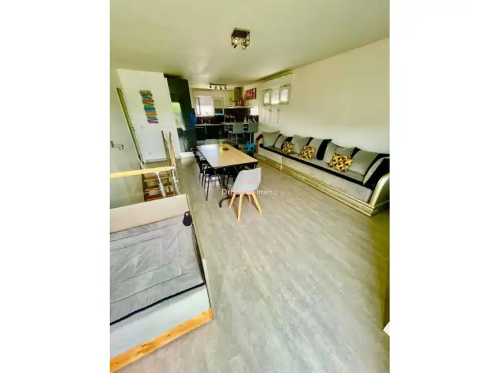 Appartement 4 pièces de 109 m² - Sevran (93270)