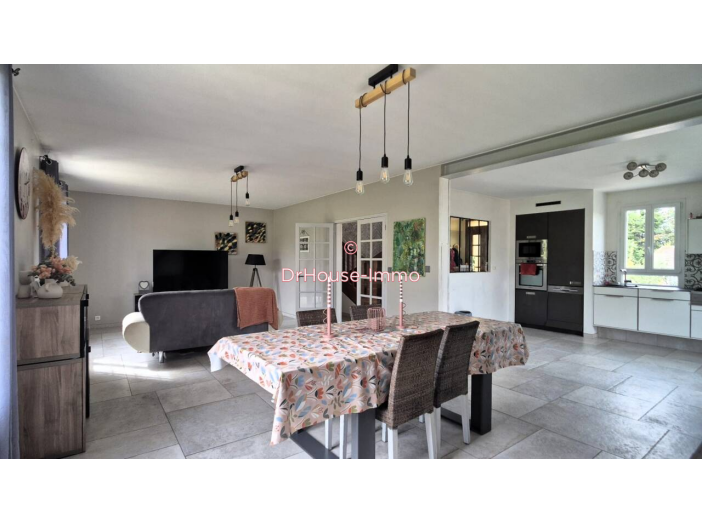 Maison de 168m² - 6 pièces