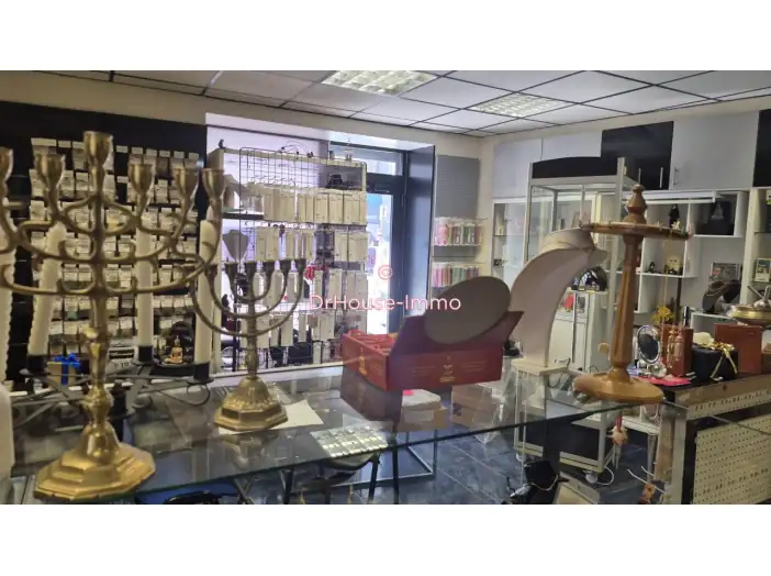 Commerce 2 pièces de 54 m² - Marseille (13010)