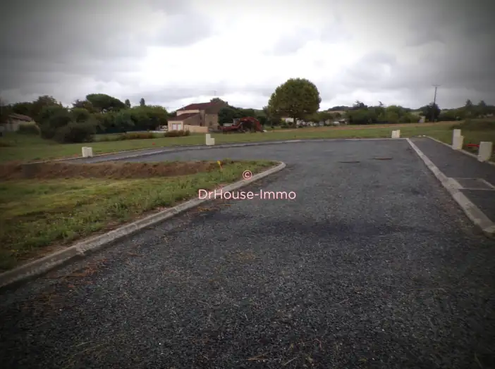 Terrain de 631 m² - Saint-Gauzens (81390)