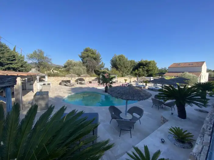 Image des la section Servies