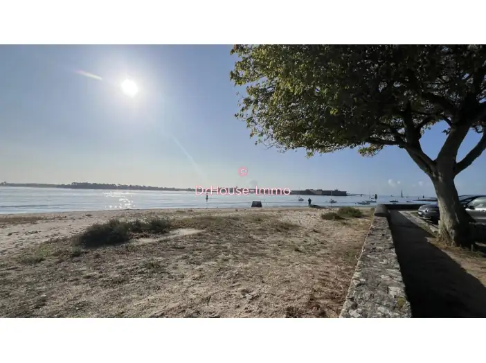 Appartement 3 pièces de 43 m² - Larmor-Plage (56260)