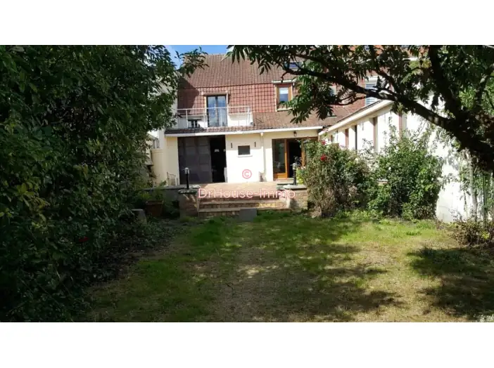 Maison 5 pièces de 130 m² - Hazebrouck (59190)