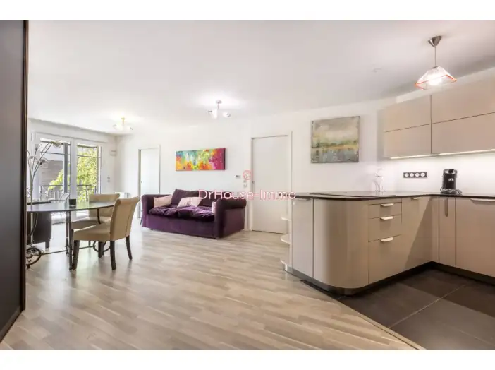 Appartement 4 pièces de 86 m² - Wasquehal (59290)