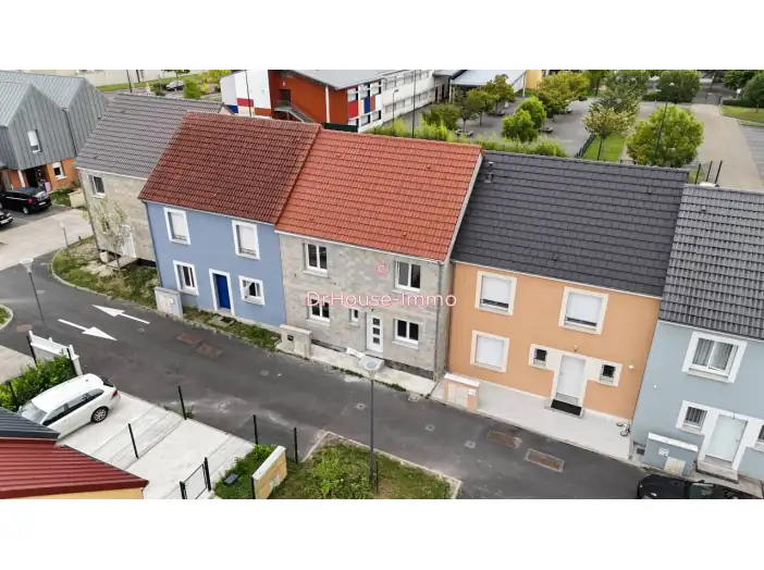 Maison 7 pièces de 130 m² - Châlette-sur-Loing (45120)