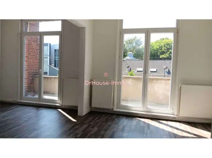 Appartement 5 pièces de 72 m² - Valenciennes (59300)