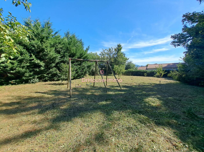 Terrain de 960m²