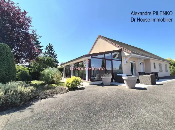 Maison 6 pièces de 124 m² - Sennecey-le-Grand (71240)