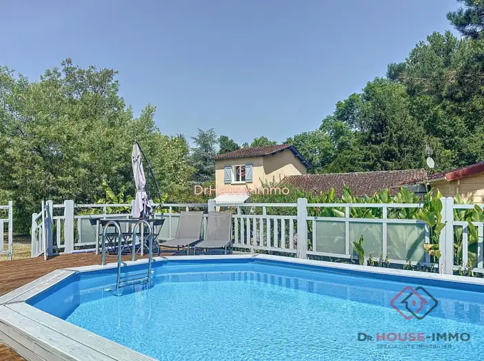 Maison 4 pièces de 127 m² - Bassillac (24330)