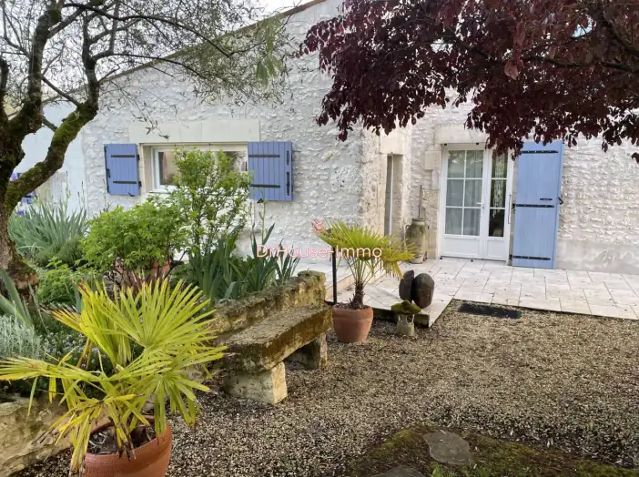 Maison 5 pièces de 123 m² - Corme-Écluse (17600)