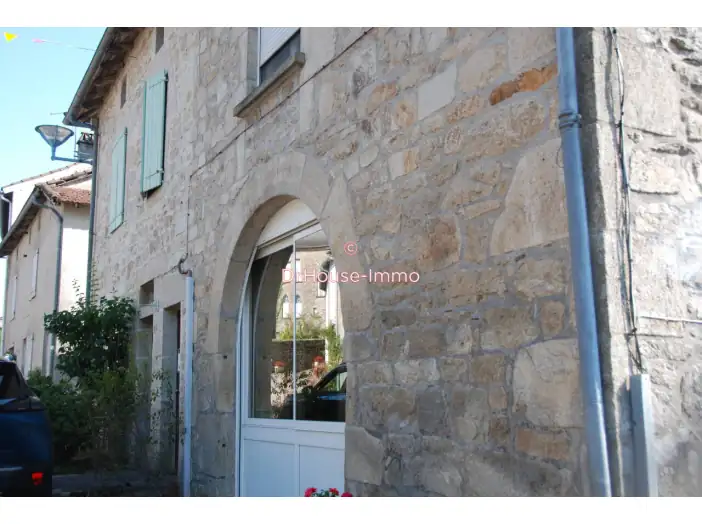 Maison 4 pièces de 84 m² - Sousceyrac-en-Quercy (46190)