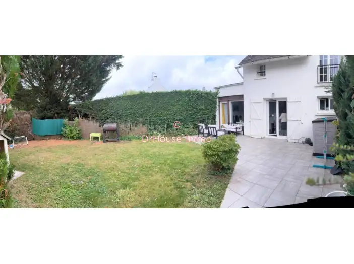 Maison 6 pièces de 102 m² - Ozoir-la-Ferrière (77330)