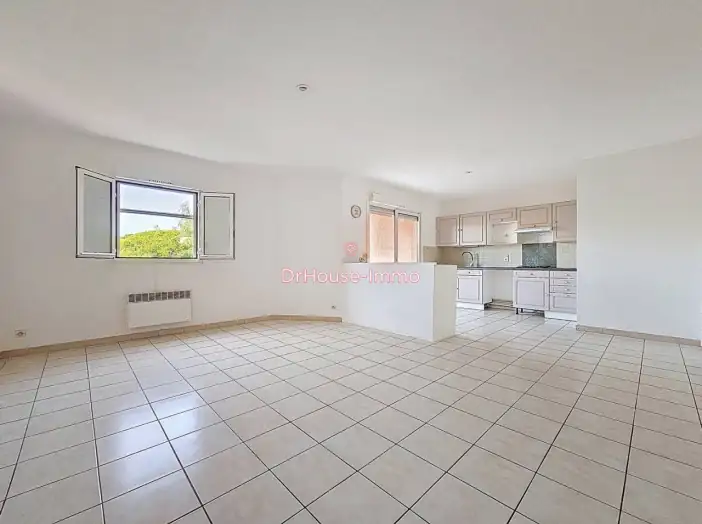 Appartement 4 pièces de 83 m² - Sainte-Marie-la-Mer (66470)