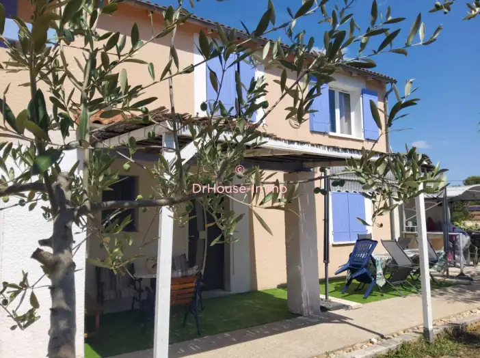 Maison 7 pièces de 140 m² - Rousson (30340)