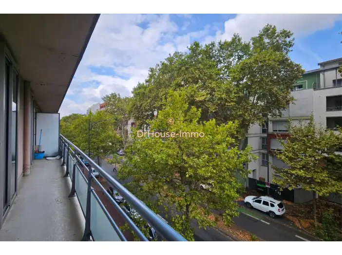 Appartement 3 pièces de 77 m² - Toulouse (31300)