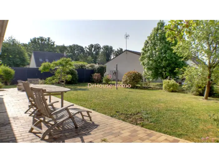 Maison 5 pièces de 99 m² - Roissy-en-Brie (77680)