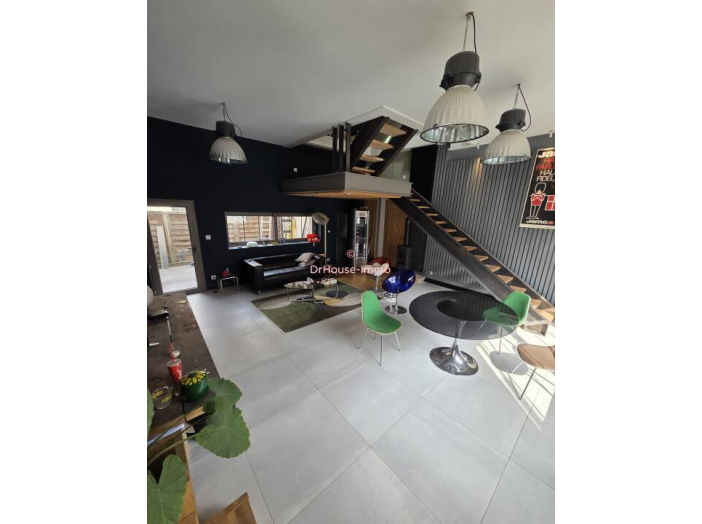Maison de 200m² - 6 pièces