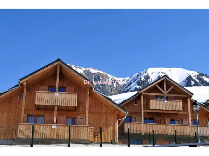 Appartement 2 pièces de 33 m² - Saint-Jean-d'Arves (73530)