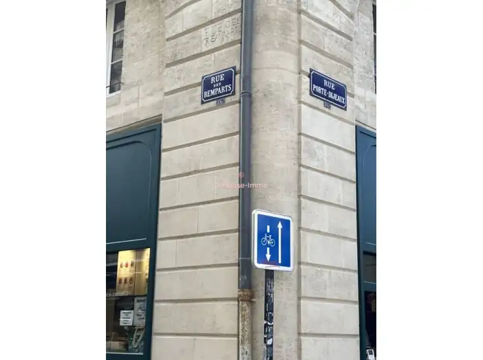 Commerce 4 pièces de 90 m² - Bordeaux (33000)