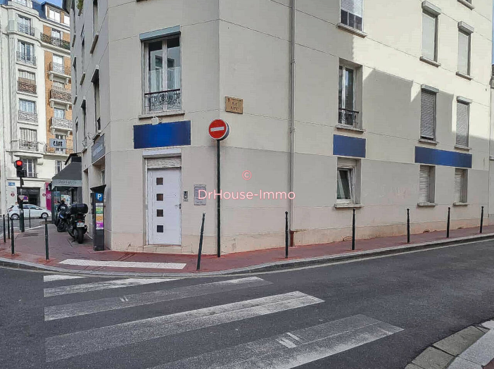Bureau 3 pièces de 72 m² - Asnières-sur-Seine (92600)