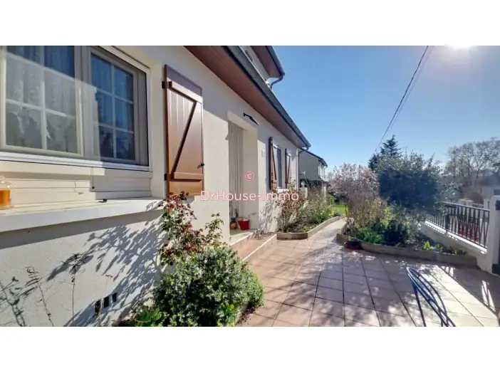 Maison 8 pièces de 154 m² - Conches-sur-Gondoire (77600)