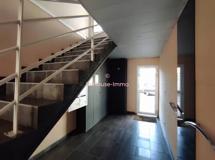 Appartement 3 pièces de 54 m² - Bègles (33130)