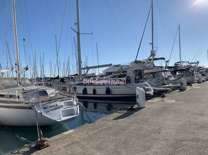 Commerce de 180 m² - Saint-Laurent-du-Var (06700)