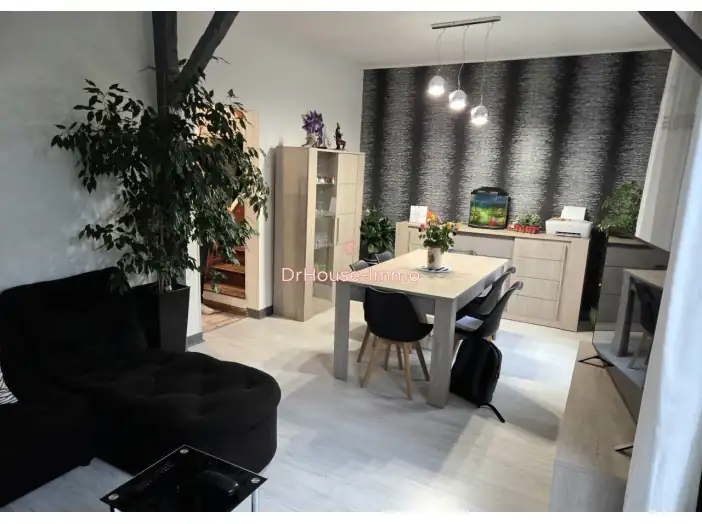 Maison 4 pièces de 75 m² - Bellerive-sur-Allier (03700)