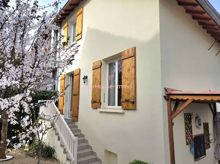 Maison 4 pièces de 75 m² - Bellerive-sur-Allier (03700)