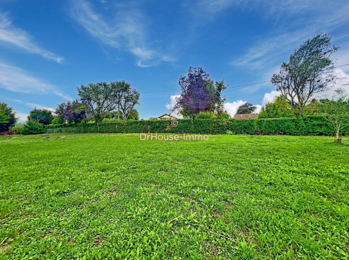 Terrain de 700m²