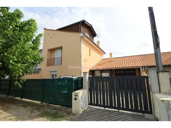 Maison 5 pièces de 105 m² - Ambès (33810)