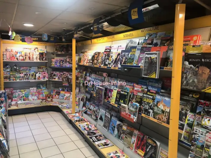 Commerce 2 pièces de 70 m² - Mirecourt (88500)