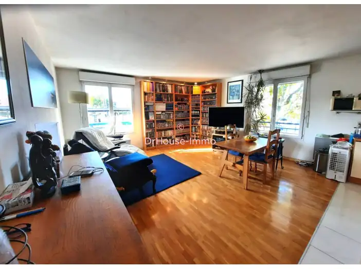 Appartement 3 pièces de 66 m² - Le Bourget (93350)