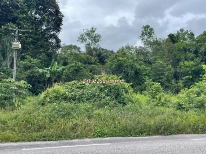 Terrain de 122 405 m² - Matoury (97351)