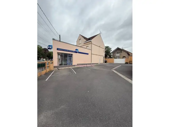 Immeuble 8 pièces de 240 m² - Conflans-Sainte-Honorine (78700)