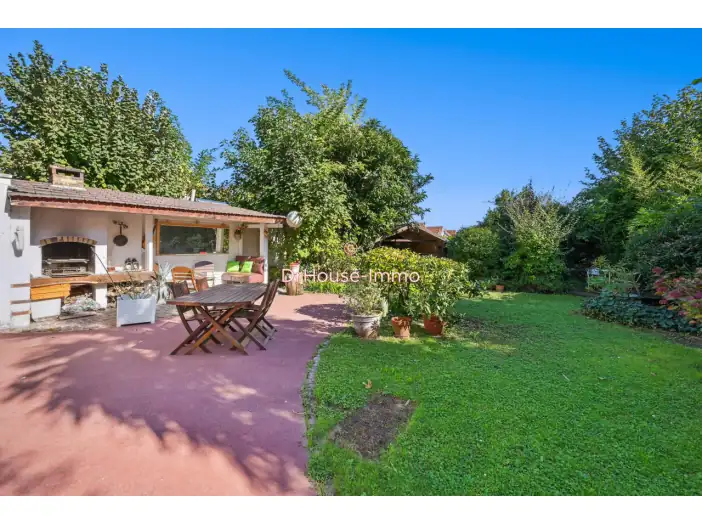 Maison 8 pièces de 210 m² - Eaubonne (95600)